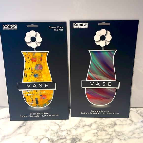 NWT/2 Modgy Expandable/reusable vases. Gustav Klimt/the Kiss & multi color Rize - Picture 1 of 10